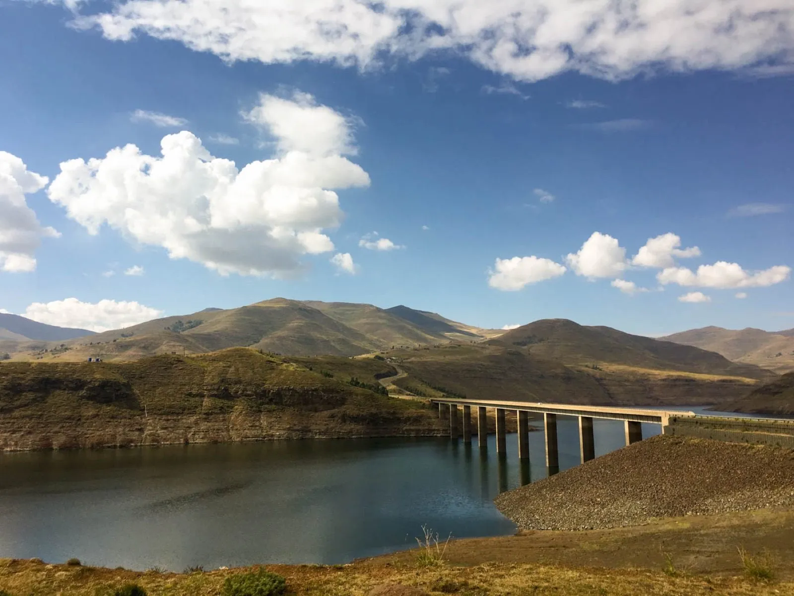 The bridge across the reservoir
