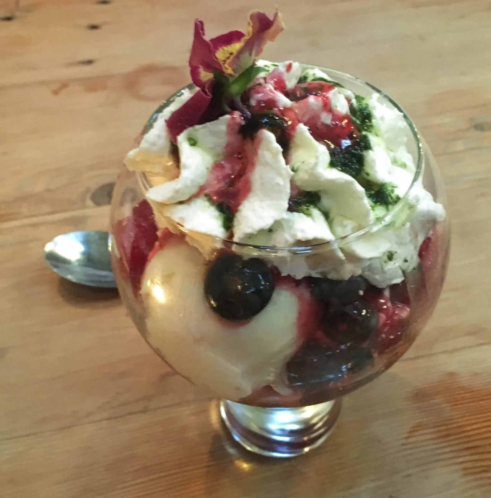 A berry sundae
