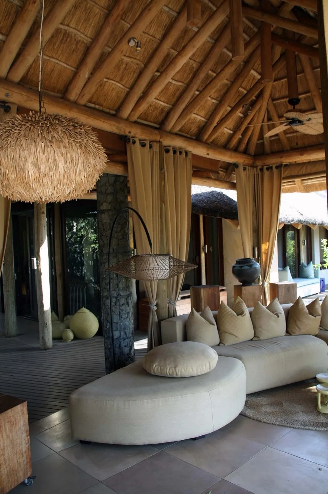 The lodge under thatch